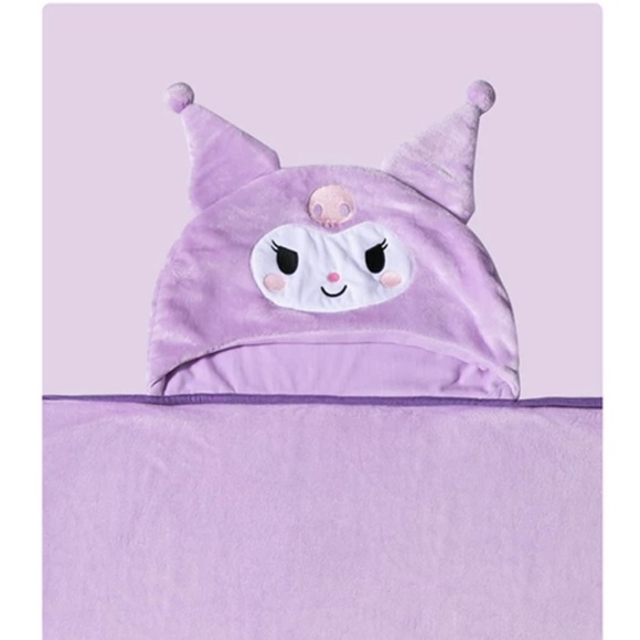 Kuromi Beanie with Cozy Blanket - Picture 3 of 11